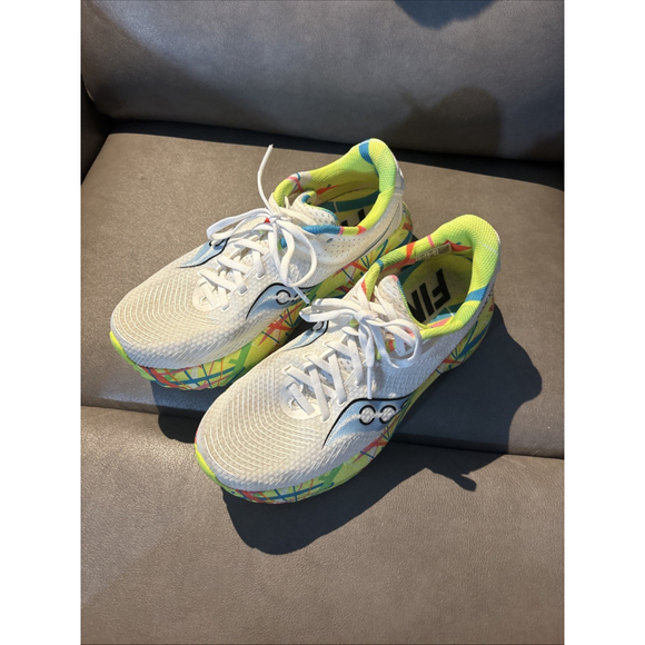 GUC Women’s Saucony Kinvara Pro Tokyo S10847-07 Running Shoes Sz 9 40.5 EU - Picture 2 of 11